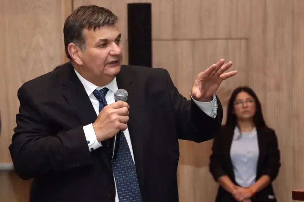 Guillermo Koenig, ministro de Economía, Producción e Industria de la Provincia