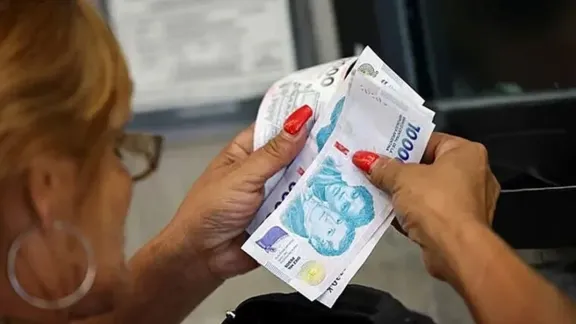 La preocupación por la economía crece entre los argentinos y casi la mitad dice estar peor